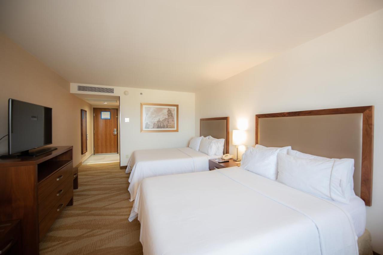 Holiday Inn Express And Suites Celaya By Ihg Ngoại thất bức ảnh